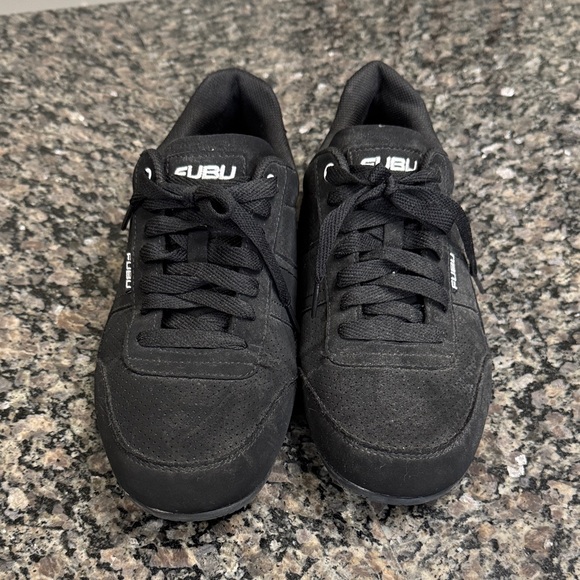 FUBU Men's Classic Black Sneakers - Picture 1 of 10